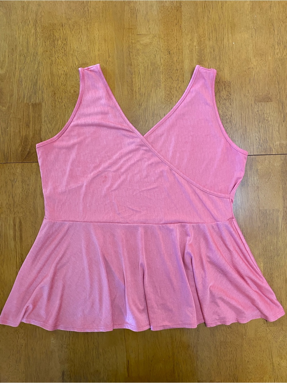 White Birch - Wrap Peplum Top, Coral, Sz 1X - Picture 4 of 10